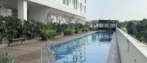 10 piscinas externas