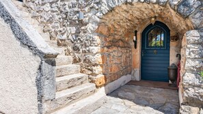 Exterior detail - Cypress & Olive House by Villas Guide (Sveti Ivan Dobrinjski)