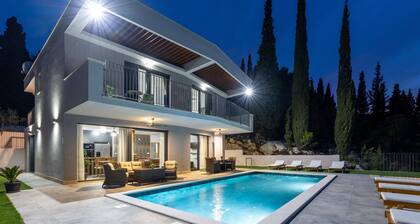 Villa Juma by Villas Guide