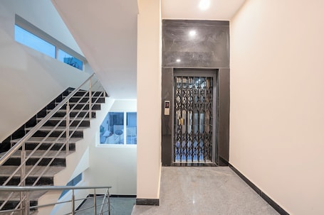 Lift. Fabhotel Three Waves