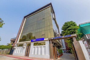 Overnatningsstedets indgangsparti