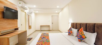 Fabhotel Indian Suites