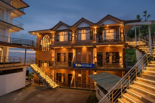 Fabhotel Sn Resort