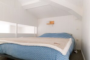 Free WiFi - Beach & Market Getaway – Ideally Located Studio in Les Sables (Les Sables-d´Olonne)