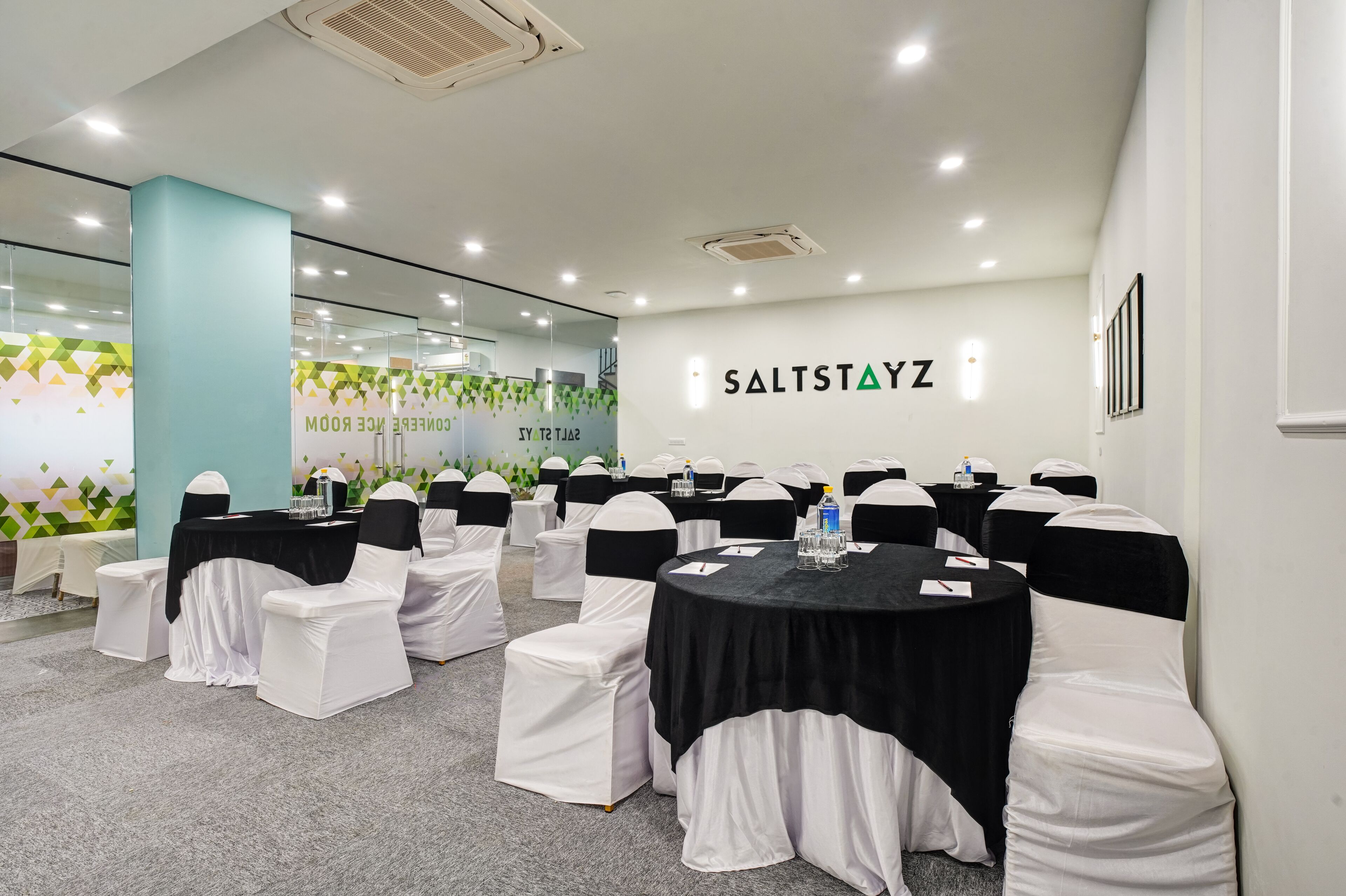 Photo - Saltstayz Premier - Arjun Marg