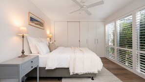 2 bedrooms, iron/ironing board, travel cot, free WiFi