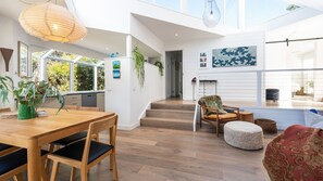 Dining - Sky Views by Property Mums (Somers)