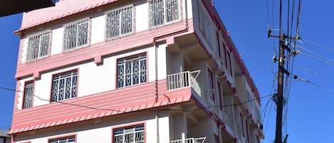 Facciata della struttura