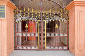 Entrée de l’hébergement