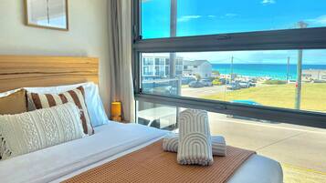 2 bedrooms, iron/ironing board, travel crib, free WiFi