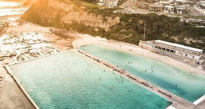 Merewether By The Beaches Newcastle, Free Parking