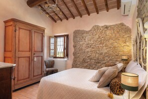 Ferienhaus, Terrasse, Gartenblick