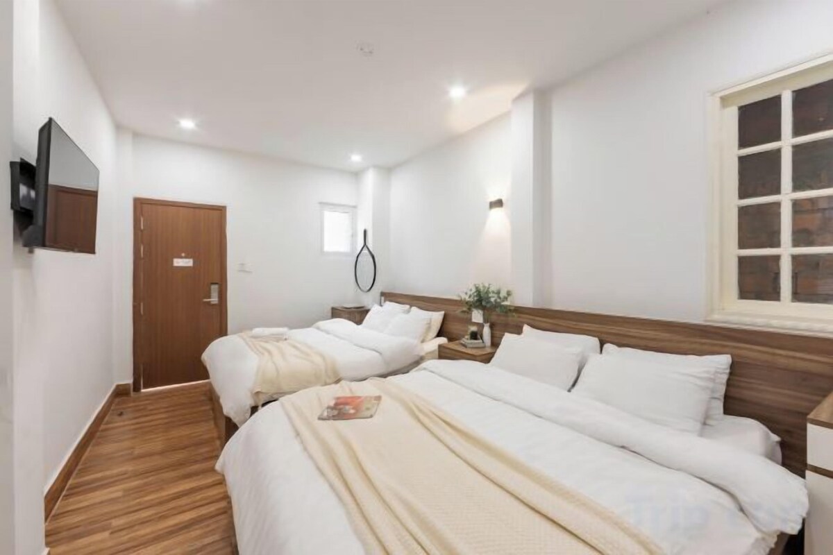 Soundproofing, WiFi (free)