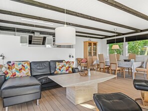 Dining - "Ørn" - 5m from the sea by Interhome (Bjert)