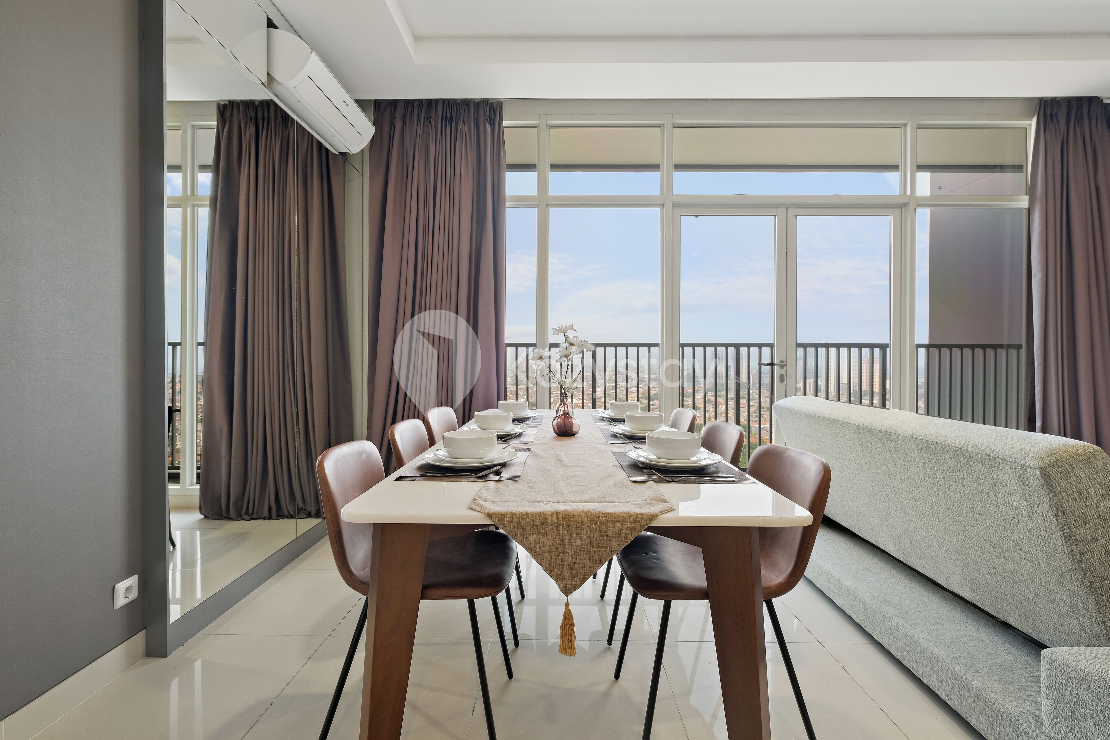 Apartment, 3 Bedrooms, City View | Dining room