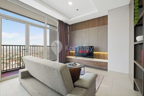 Appartement, 3 chambres, vue ville | Coin séjour