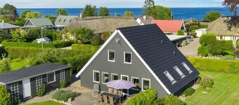 "Begitte" - 200m from the sea by Interhome