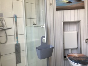 Douche, sèche-cheveux