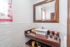 シャワー、タオル