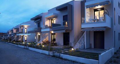 Erato - Two Bedroom Loft With Pool Access
