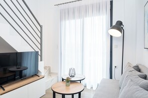 TV - Erato - Two Bedroom Loft With Pool Access (Kavala)