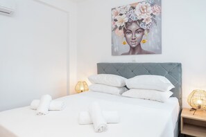 2 bedrooms, iron/ironing board, free WiFi, bed sheets