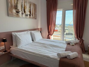 1 bedroom, WiFi, bed sheets