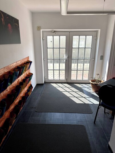 Large accommodation for up to 18 people near Halle & Leipzig with Pool Table