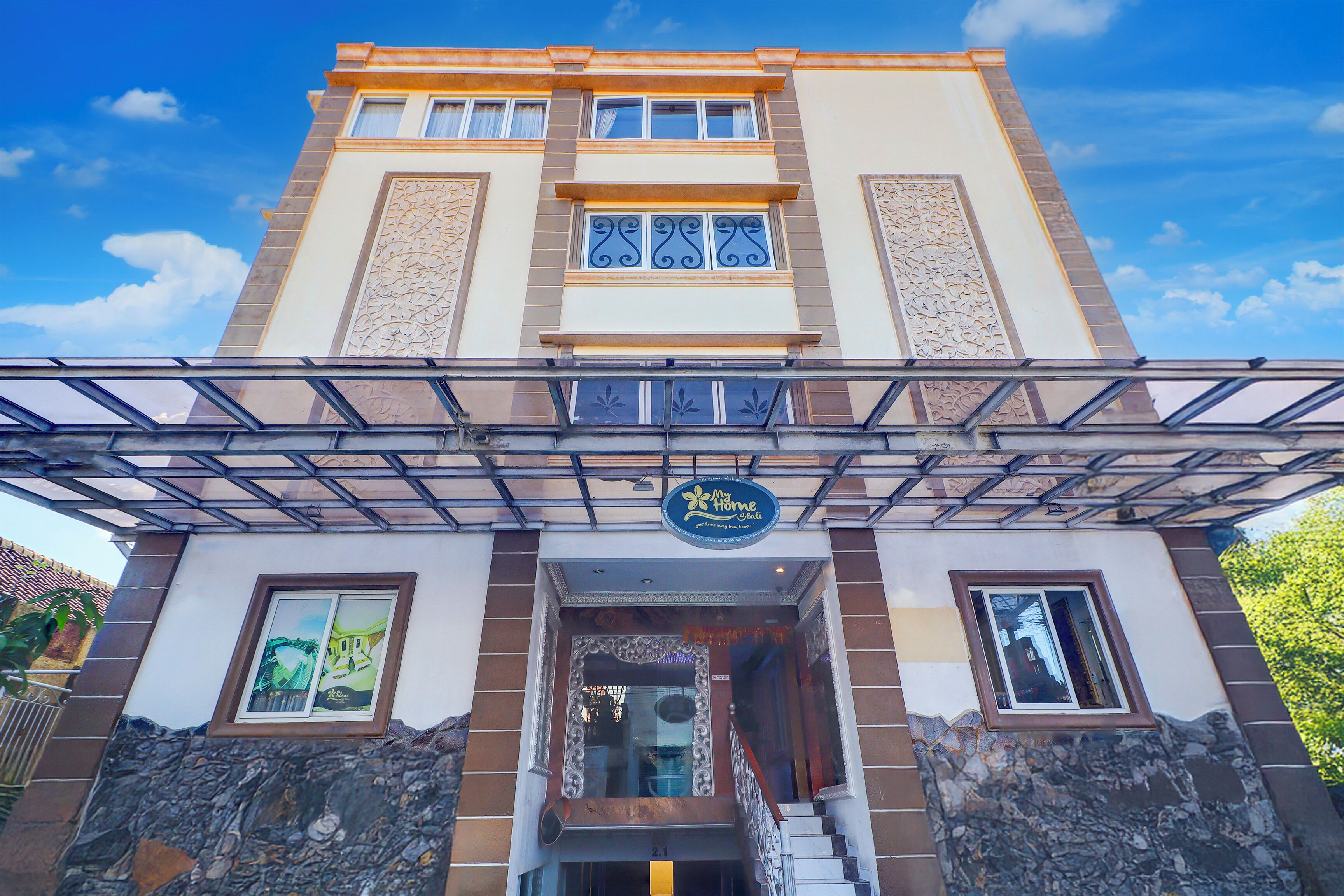 المنشأة من الخارج