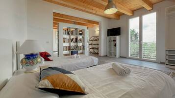 5 Schlafzimmer, Bügeleisen/Bügelbrett, kostenloses WLAN, Bettwäsche