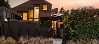 Arrowtown Luxury Escape with Hot Tub