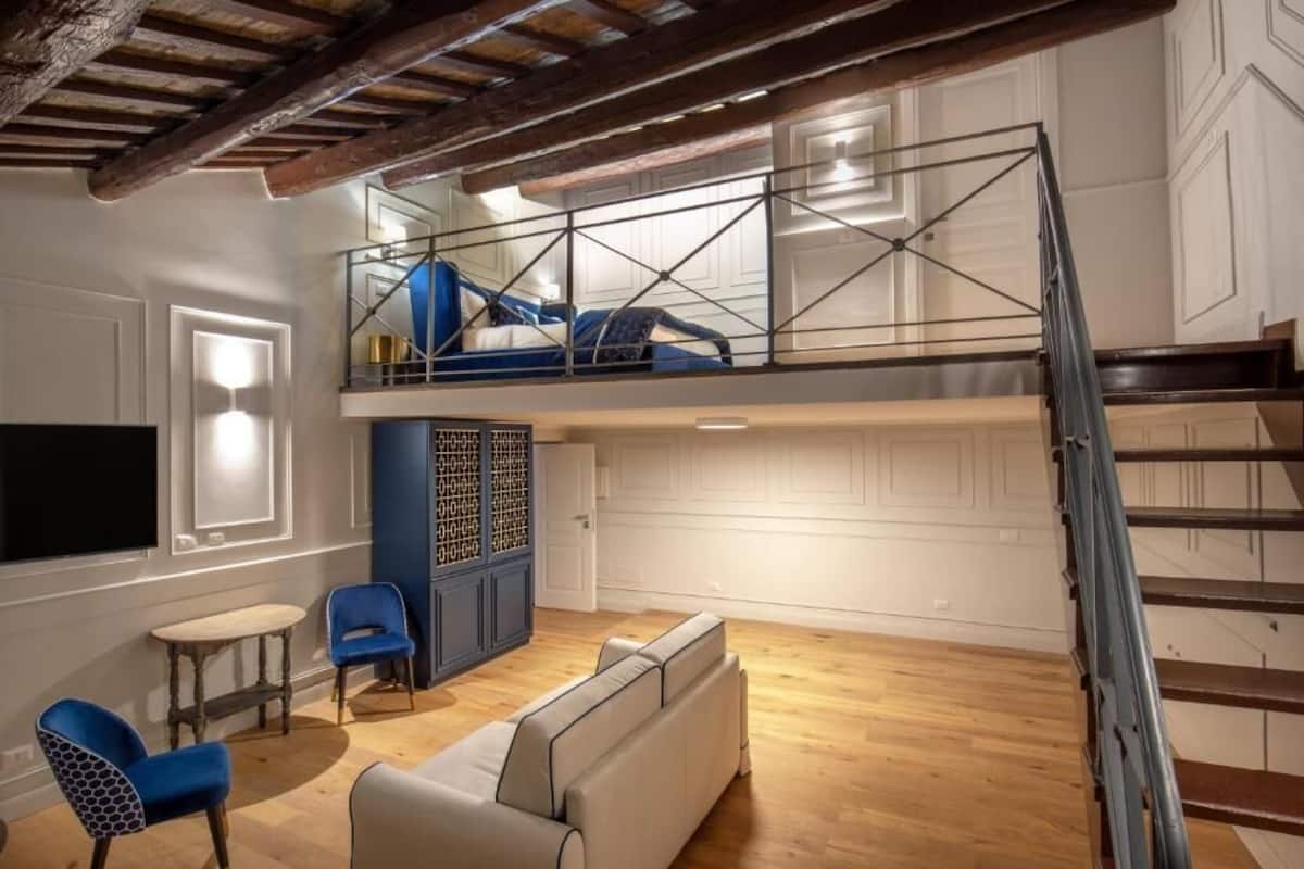 Deluxe-Maisonette | Minibar, Zimmersafe, Schreibtisch, schallisolierte Zimmer