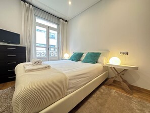 1 bedroom, iron/ironing board, WiFi, bed sheets - YBH Luis Taboada 13 3A (Vigo)