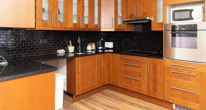 Summerday Guesthouse