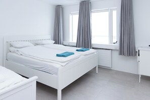 Basic Twin Room, Canal View | Free WiFi