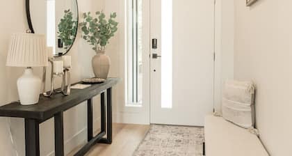 Take a Break at our Lakeshore Getaway