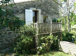 Front of property - Le Clos De L'ambre (Divajeu)