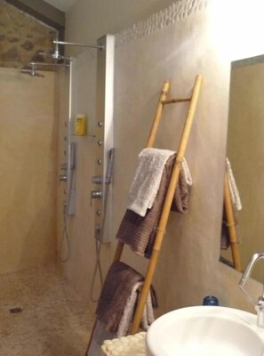 Bathroom - Le Clos De L'ambre  (Divajeu)