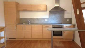 Apartemen Junior, pemandangan kebun | Dapur pribadi