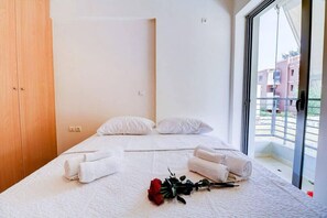 1 chambre, fer et planche à repasser, lit parapluie, Wi-Fi