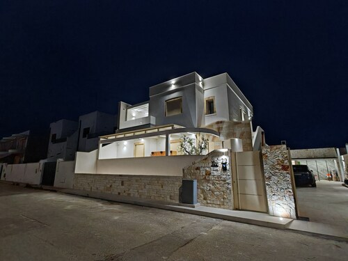 A dream few meters from the sea...
