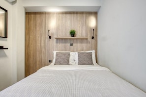 1 bedroom, iron/ironing board, WiFi, bed sheets - Sweet and modern flat at Palaio faliro (Paleo Faliro)