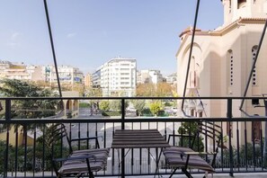 Outdoor dining - Sunny paradise in the heart of Athens (Athina)