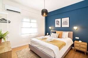 1 habitación, tabla de planchar con plancha, wifi y ropa de cama