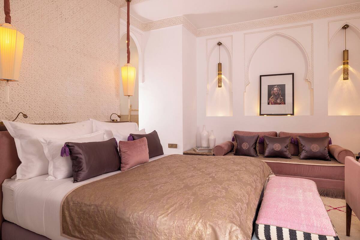 Chambre L'Iris | 高級寢具、記憶床墊、迷你吧、客房內保險箱