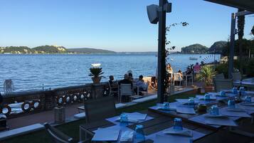 Ristorazione all'aperto