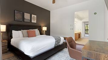 2 bedrooms, desk, free WiFi, bed sheets