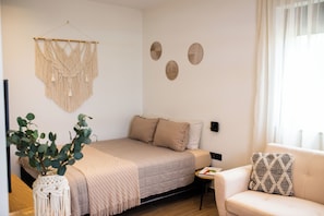 1 chambre, fer et planche à repasser, Wi-Fi gratuit, draps fournis