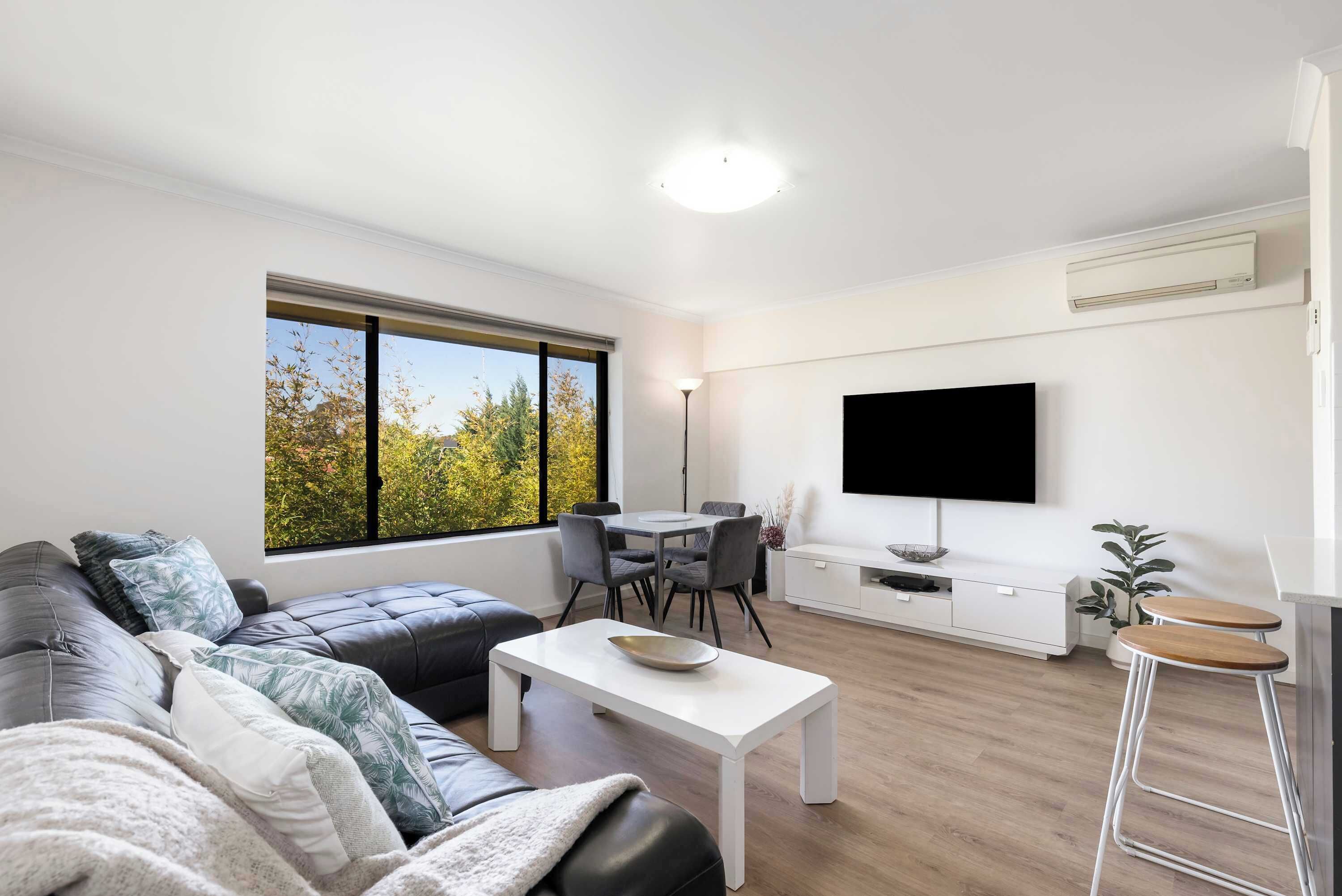 TV, DVD player, offices