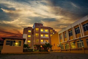 Exterior - hotelemsmayura (Mettupalayam)